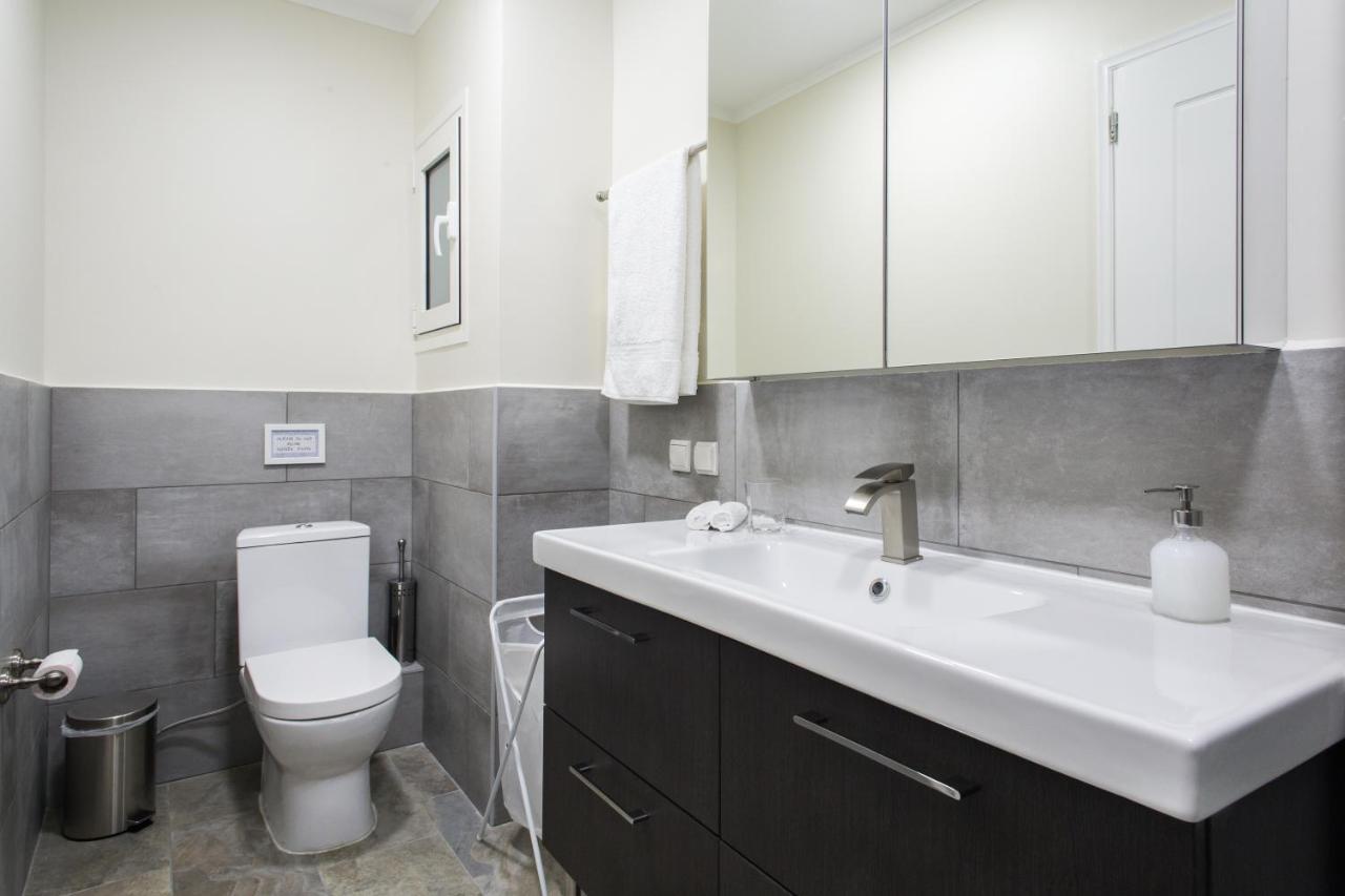 Athena'S Hideaway- Fully Renovated- Absolute Best Location Exterior photo