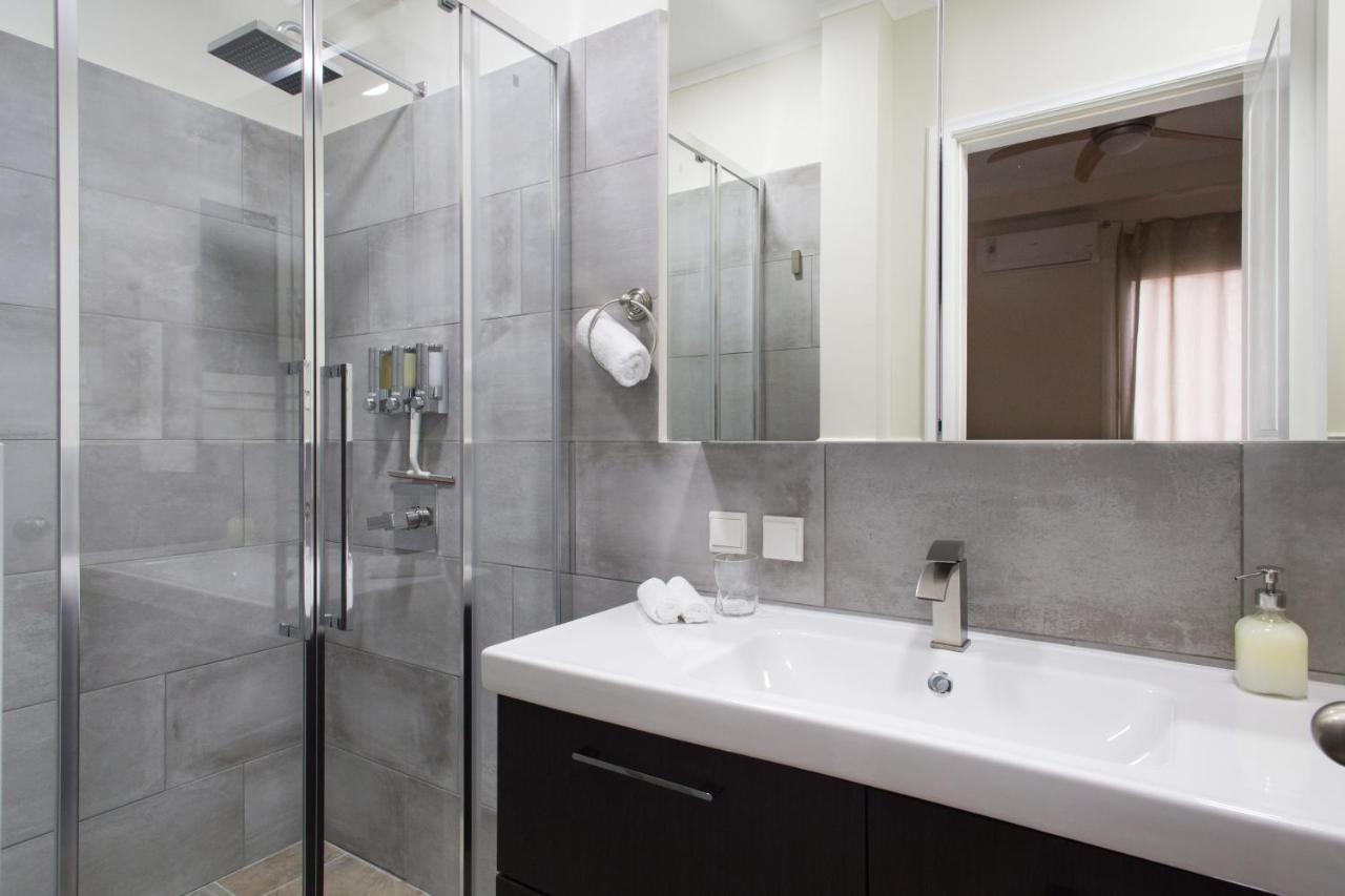 Athena'S Hideaway- Fully Renovated- Absolute Best Location Exterior photo