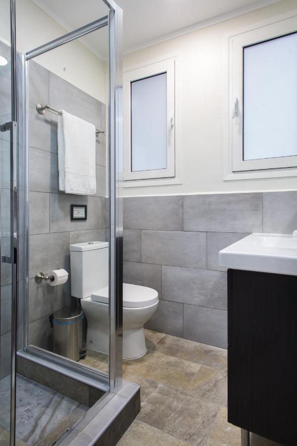 Athena'S Hideaway- Fully Renovated- Absolute Best Location Exterior photo