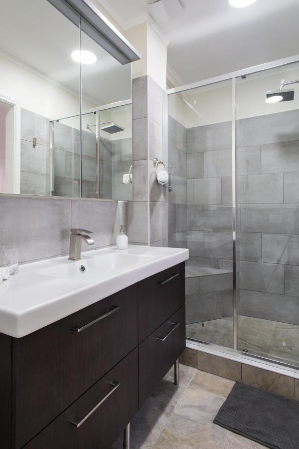 Athena'S Hideaway- Fully Renovated- Absolute Best Location Exterior photo